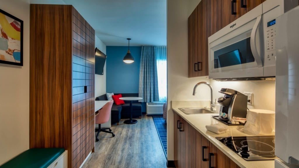 Uptown's apartments are great for short-term rentals with extra amenities to make your stay more convenient .